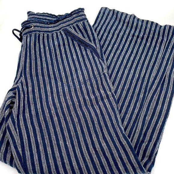 Jolt Navy Striped Wide Leg Pants - Picture 1 of 11
